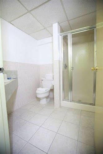 Meadowbrook Motor Lodge Jericho Екстериор снимка